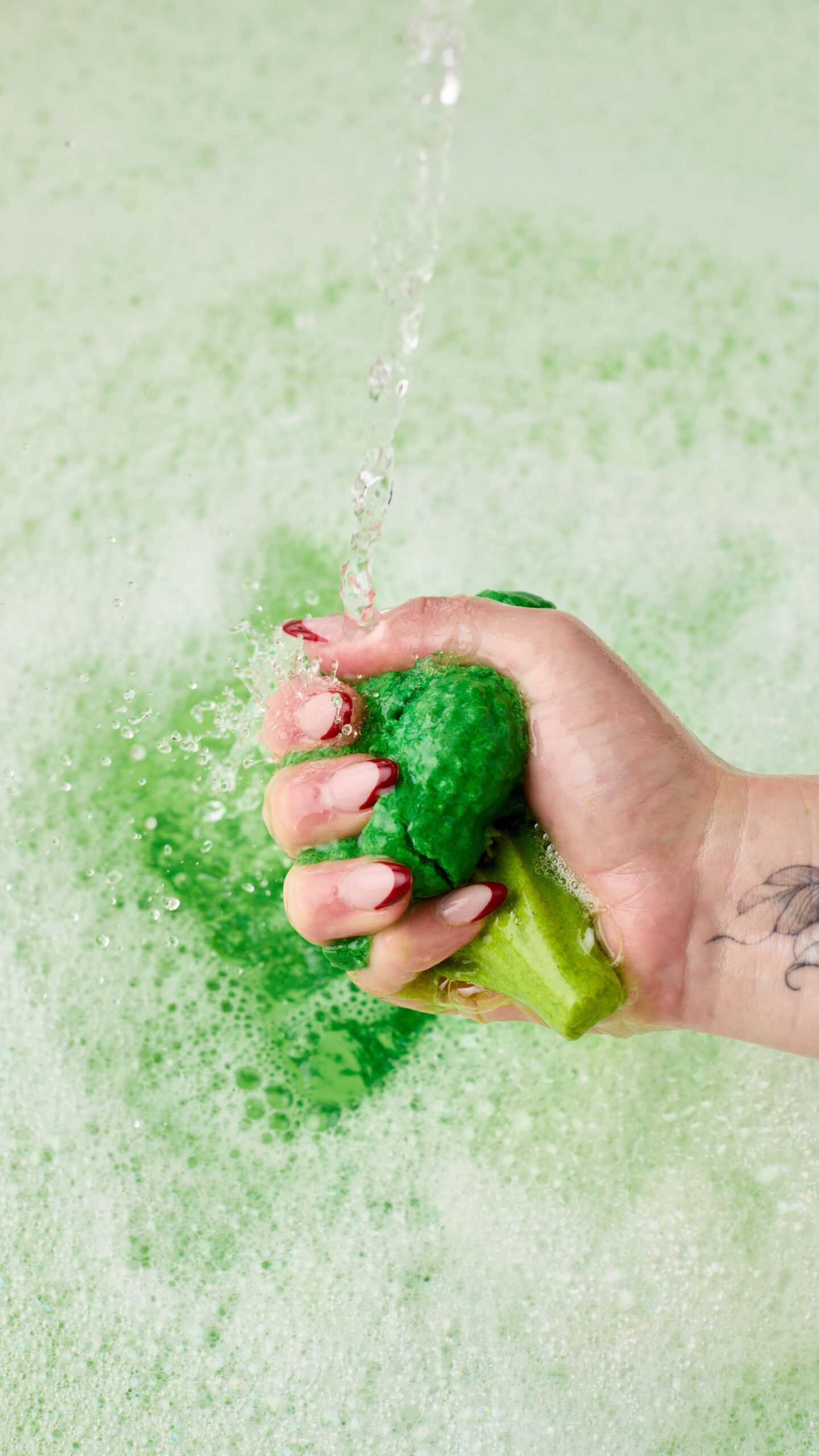 5EA18063-19E3-94E4-7C39-D535D2B2294E