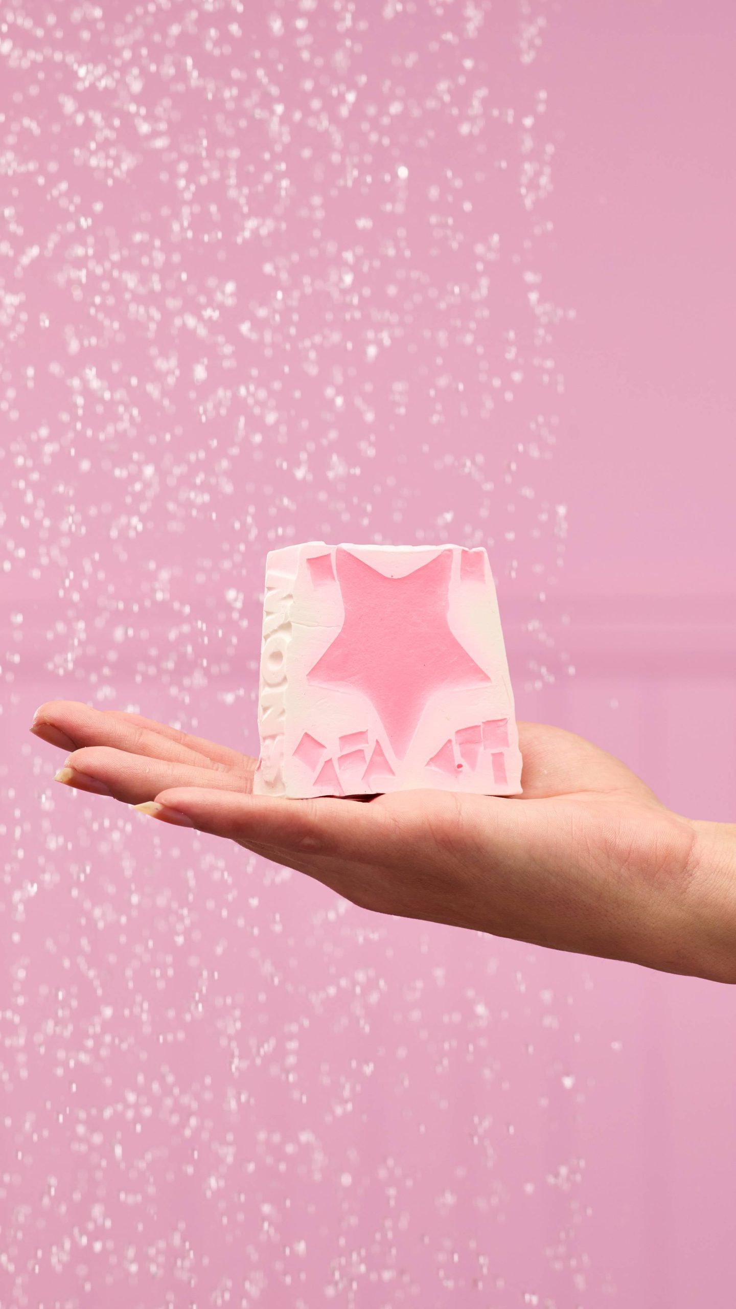 72139348-11B2-D233-77DC-8F386308B06F